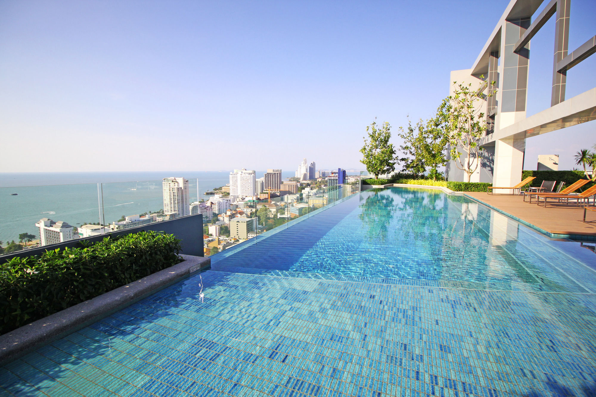 Centric Sea By Pattaya Holiday Bang Lamung Exterior foto