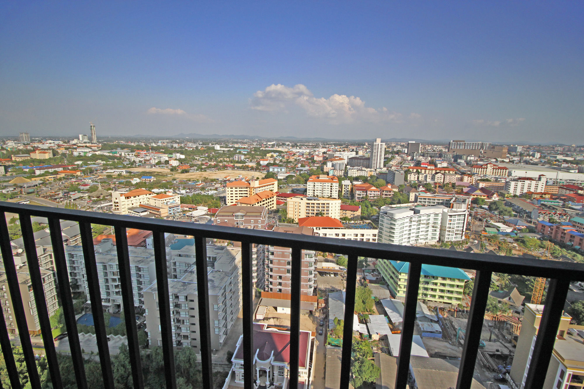 Centric Sea By Pattaya Holiday Bang Lamung Exterior foto