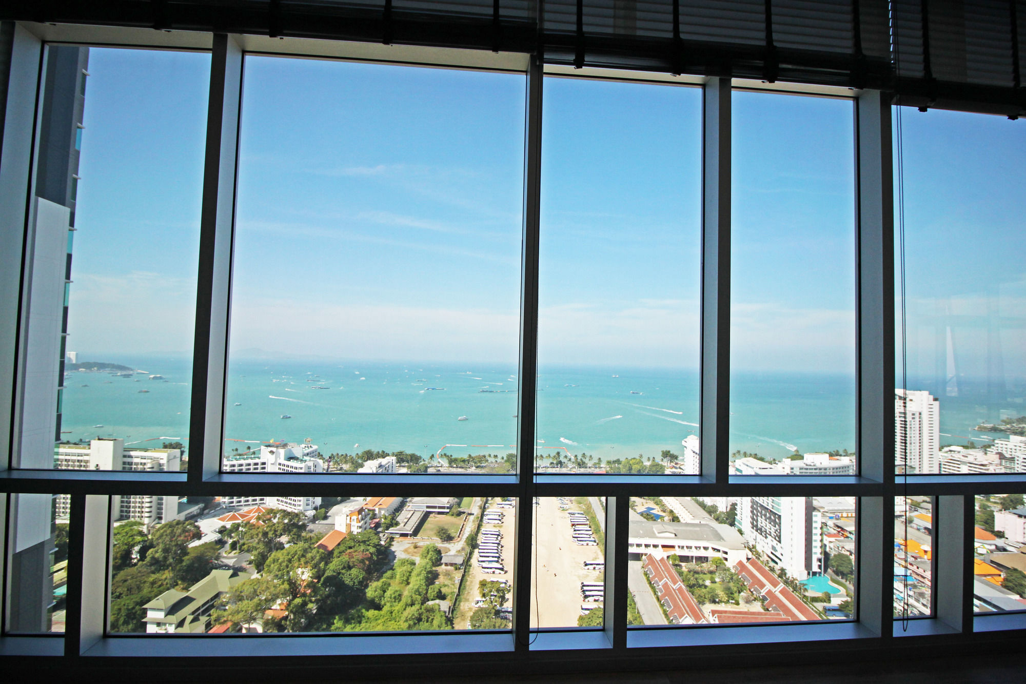 Centric Sea By Pattaya Holiday Bang Lamung Exterior foto